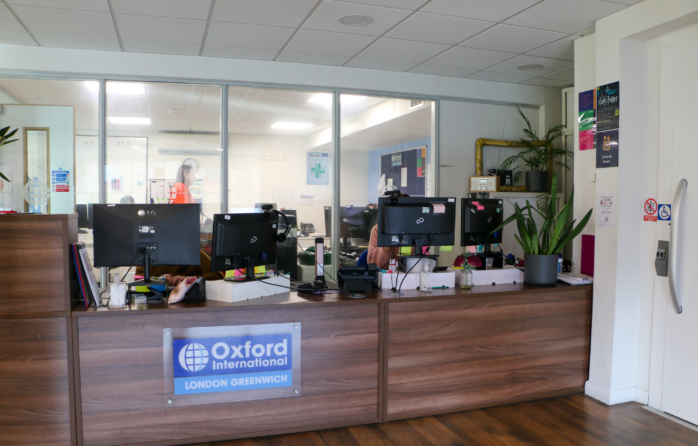 reception desk with computers